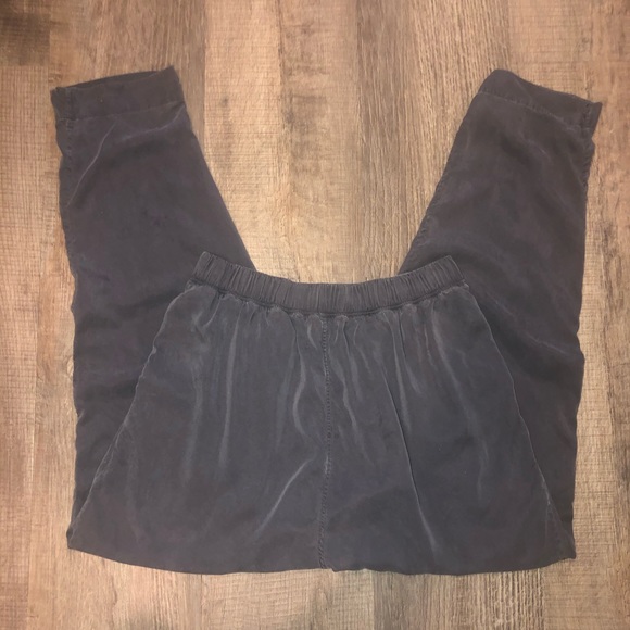 LULULEMON Can You Feel the Pleat Pant - Picture 2 of 6